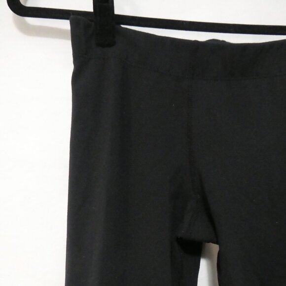 LULULEMON ATHLETICA | 4 regular | Black Flared Leggings - Picture 3 of 16